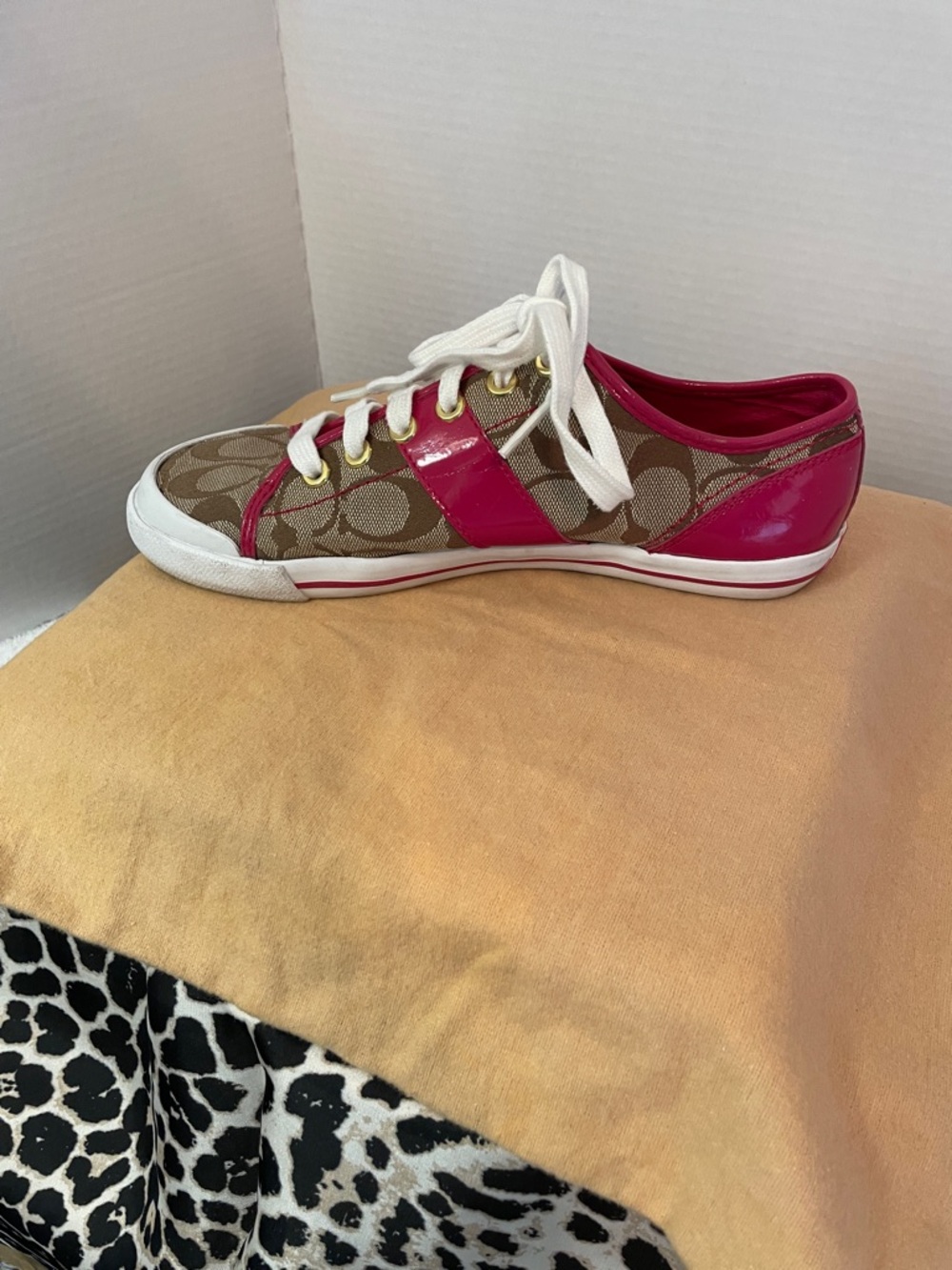 Coach Monogram Low-Top Sneakers with Pink Trim - Picture 8 of 11